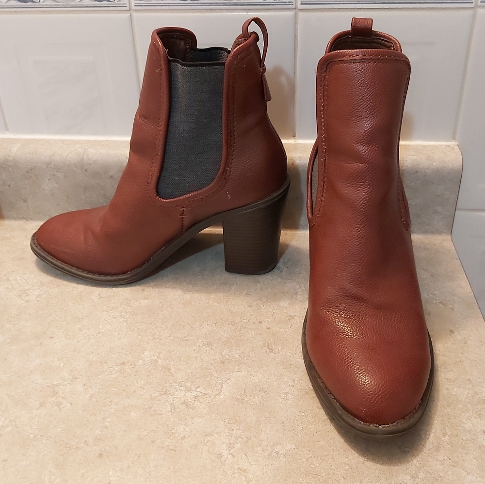 Brown Leather Heeled Booties Size 8.5